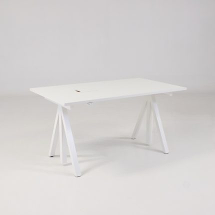 Höj- och sänkbart skrivbord Works