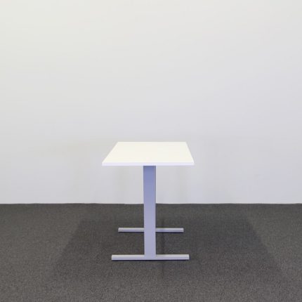 Fast Skrivbord 140 cm