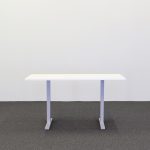 Fast Skrivbord 140 cm