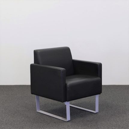 Fåtölj Monolite i läder