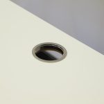 Elektriskt höj-och sänkbart  skrivbord