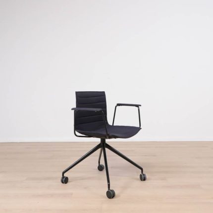 Konferensstol Catifa 46 Trestle Swivel