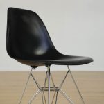 Stol Eames Plastic Side Chair RE DSR