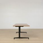 Elektriskt Höj-och sänkbart  skrivbord