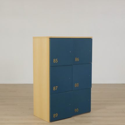 Kontorsstol inspirerad av EA 119  VITRA