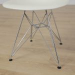 Stol Eames Plastic Side Chair RE DSR