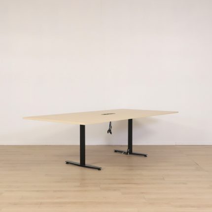 Konferensbord