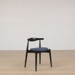 Karmstol CH20 Elbow Chair