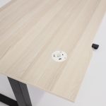 Höj- och sänkbart skrivbord