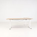 Höj- och sänkbart hörnskrivbord Ergo